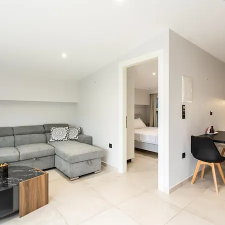 Phoenix, Garden View In B2 * Kalamata