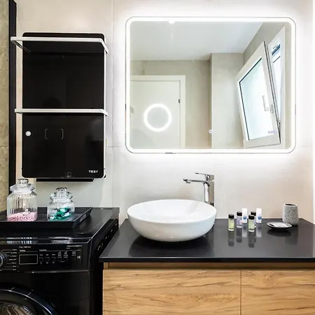 Apartment Phoenix, Garden View In B2 *