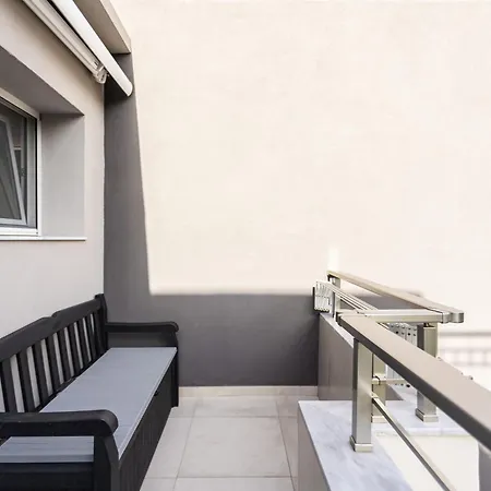 Phoenix, Garden View In B2 * Kalamata