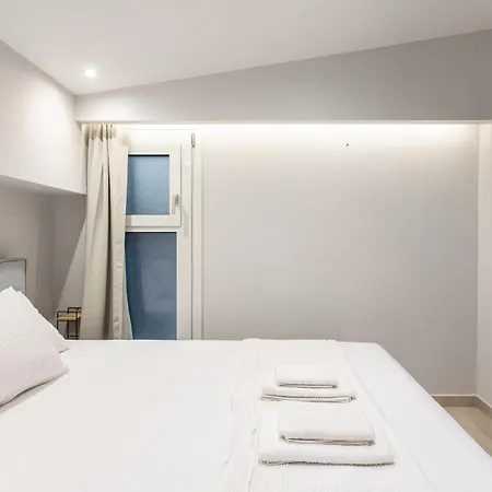 Phoenix, Garden View In B2 *