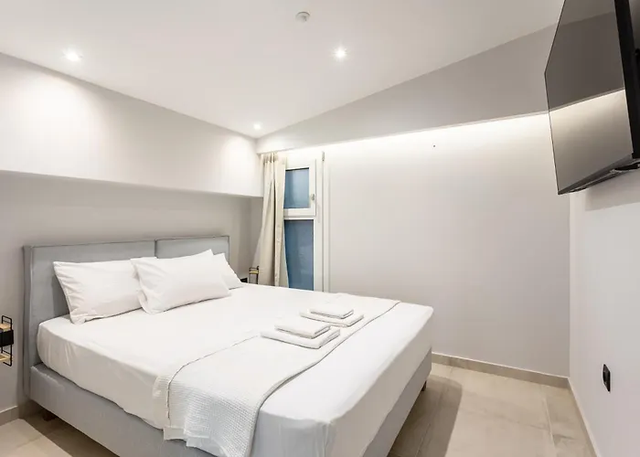 Phoenix, Garden View In B2 Kalamata