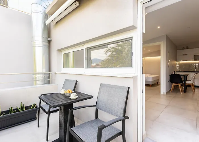 Phoenix, Garden View In B2 * Kalamata