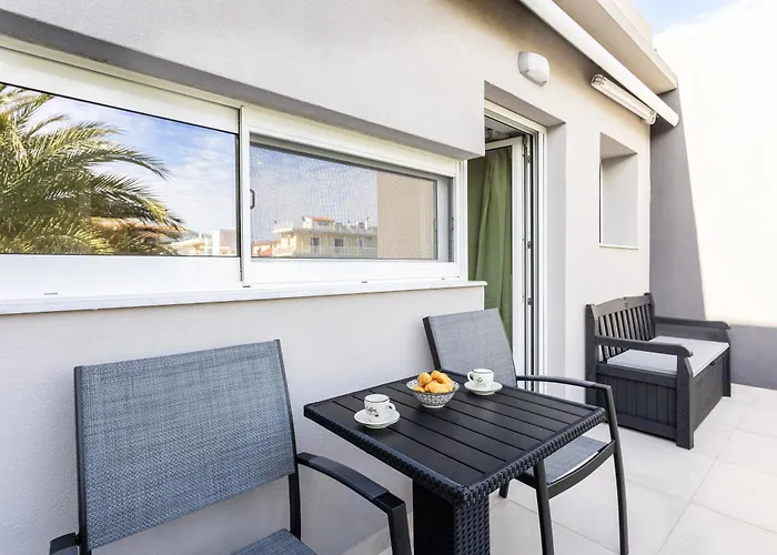 Appartement Phoenix, Garden View In B2 *