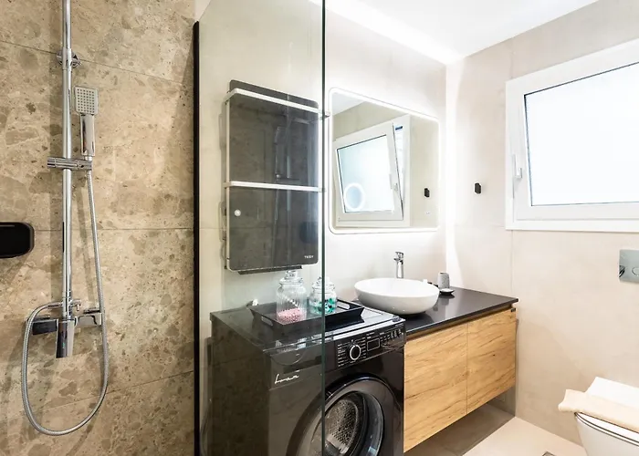 Phoenix, Garden View In B2 * Kalamata