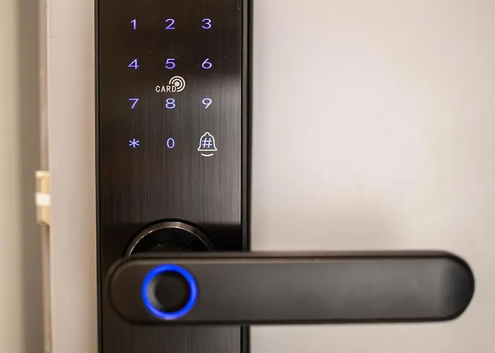 Phoenix, Garden View In B2