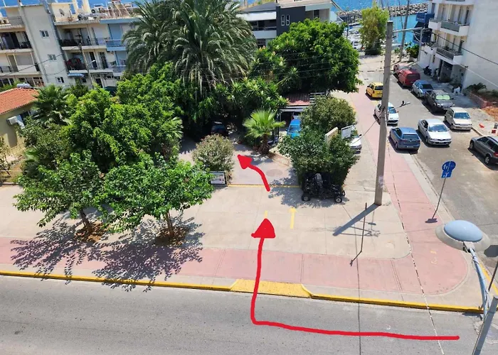 Phoenix, Garden View In B2 *