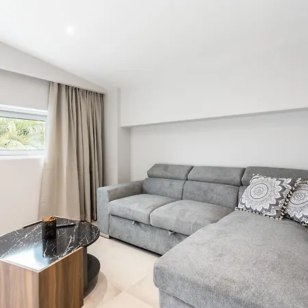 Daire Phoenix, Garden View In B2 *