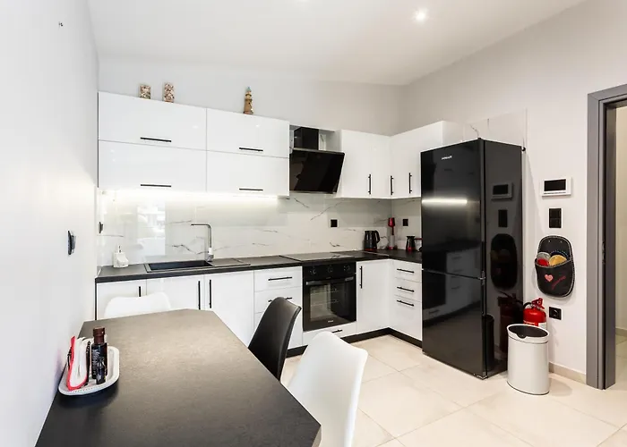 Phoenix, Garden View In B2 Lejlighed