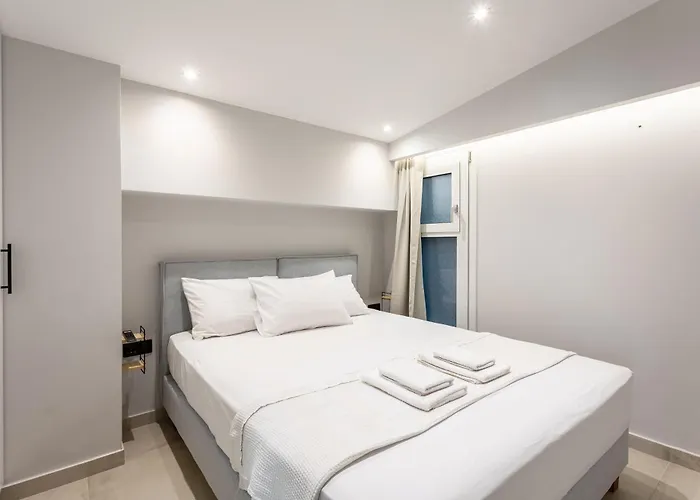 Phoenix, Garden View In B2 *